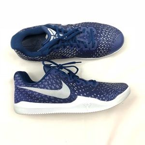 kobe blue and white shoes